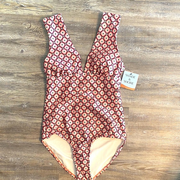Shade & Shore Other - NWT SHADE & SHORE Swimsuit s 4-6